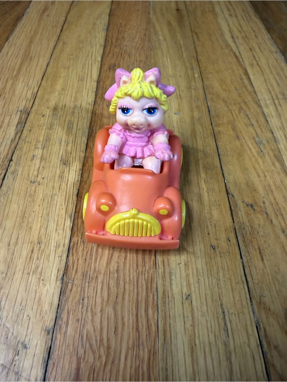 vintage 1986 Muppet Babie Miss Piggy Mcdonald's Happy Meal toy